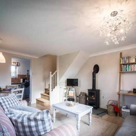 Dreamy Suffolk Country Cottage Escape Aldeby Bagian luar foto